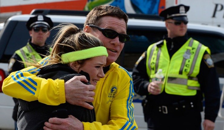 США Бостон Бостонский марафон взрыв полиция жертвы очевидец